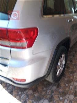 جیپ گراند شیرۆکی